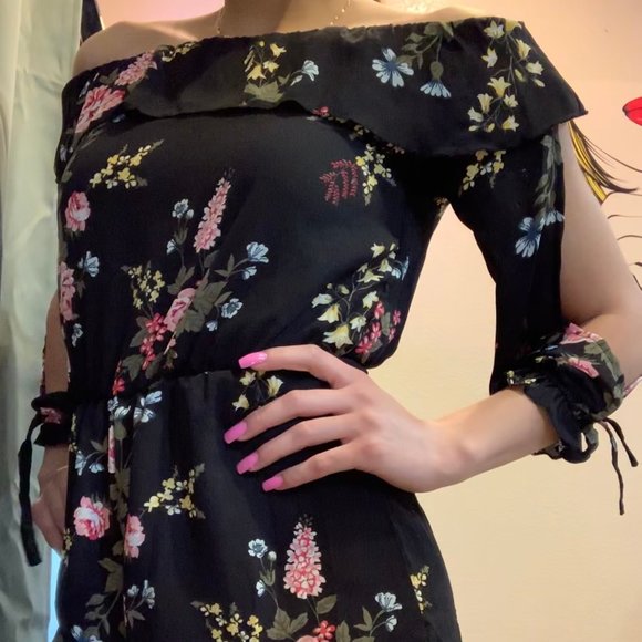 Black Floral Romper - Picture 2 of 4